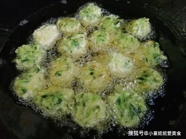 milan米兰_洛里:哈里-凯恩是热刺的C罗梅西(图1) milan米兰app官网