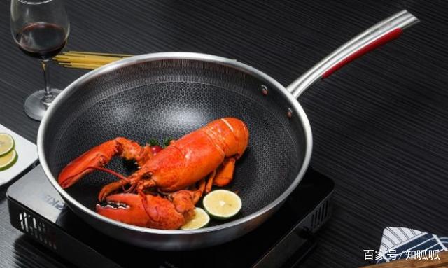 《NBA 2K18》五大位置最强名单 库里居然不是第一控卫“milan米兰”